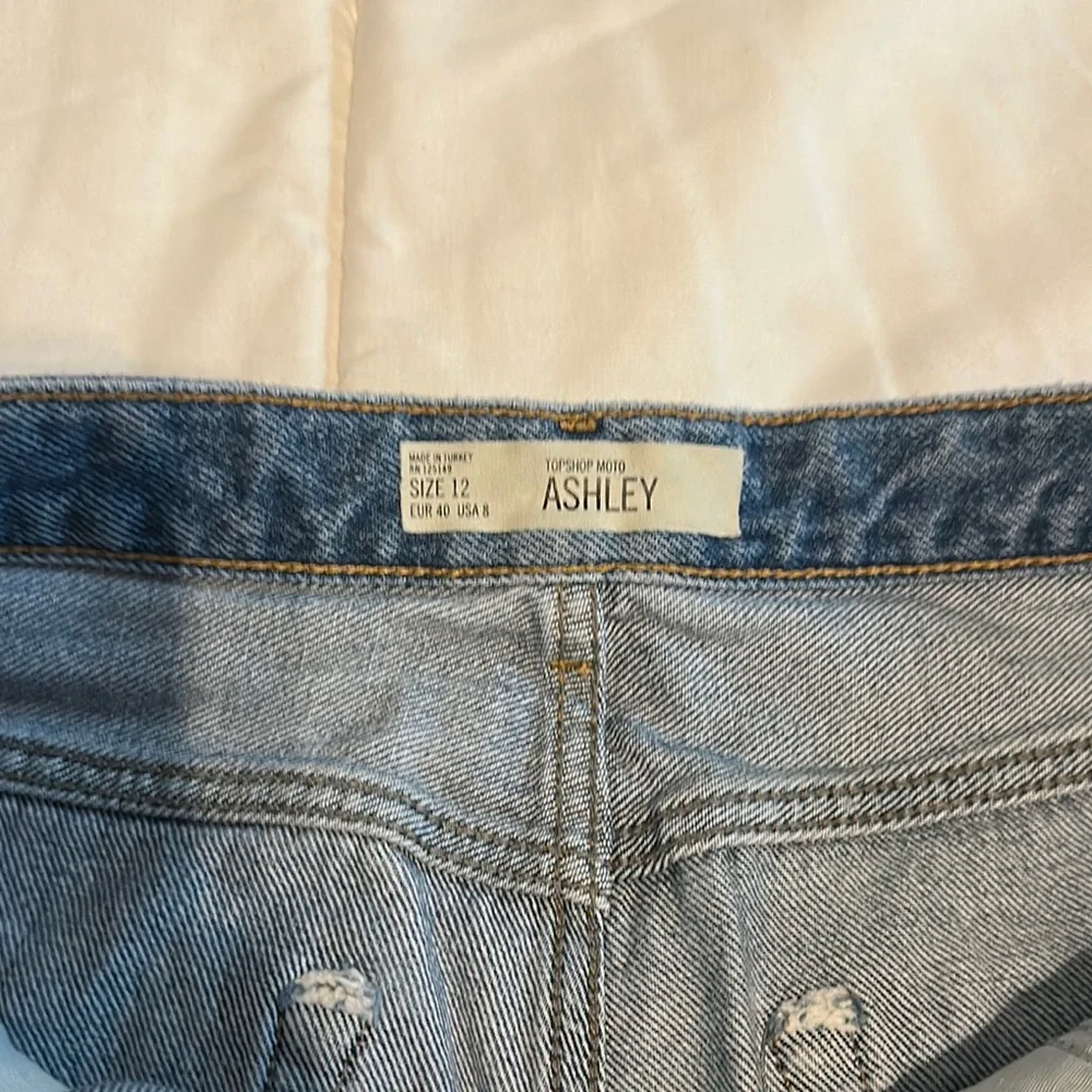 Topshop Moto Ashely Denim Distressed Women's Shorts